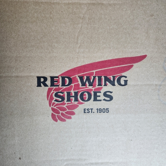 Red Wing Shoes Rustic Brown Men's Boots - Picture 3 of 4